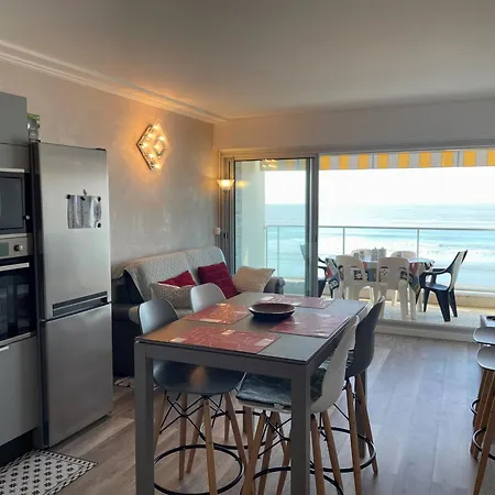 Magnifique Renove 2 Chambres, Face A La - 3 Etoiles, Garage Prive, Proche Et Commerces - Fr-1-323-329 Apartment