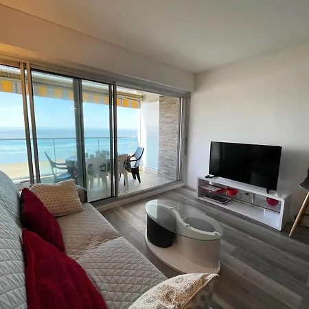 Apartment Magnifique Renove 2 Chambres, Face A La - 3 Etoiles, Garage Prive, Proche Et Commerces - Fr-1-323-329 *